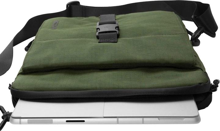 Actual product image Incase Transfer Sleeve for MacBook up to 14" - Highland Green (13")
