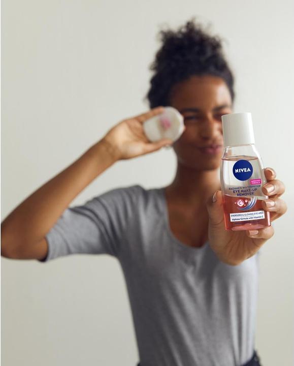 Actual product image NIVEA Nourishing Eye Make-up Remover (Make-up remover, 125 ml)