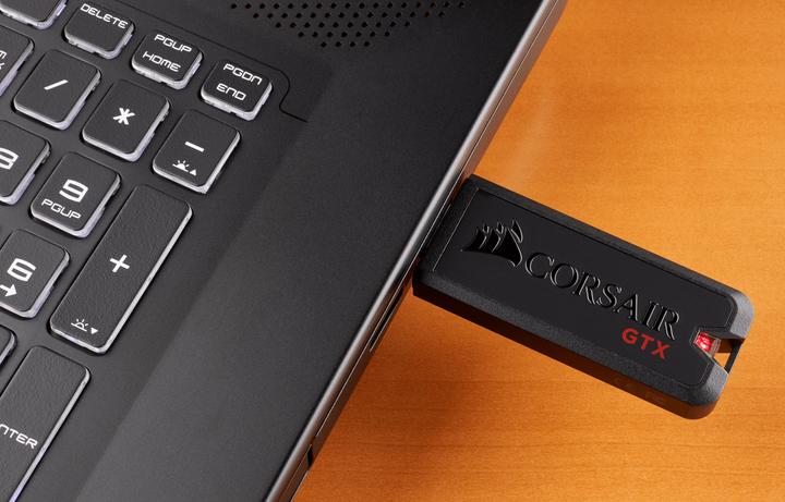 Actual product image Corsair USB3 Flash Voyager GTX 1TB (1000 GB, USB-A)
