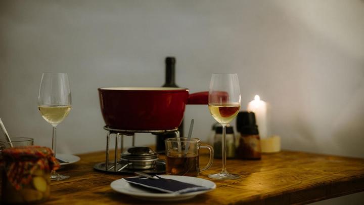 Produktbild Gutschein, Ski-Tagespass & Fondue im Iglu