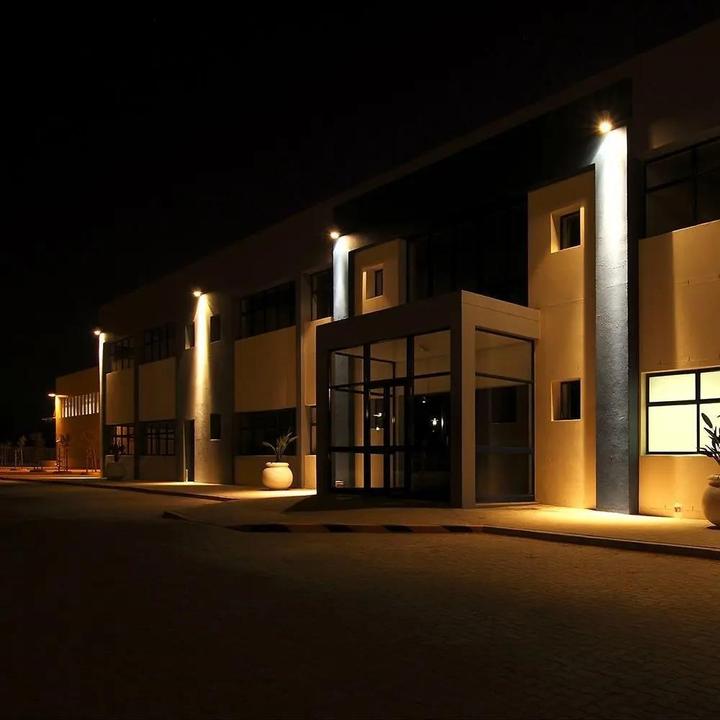 Produktbild V-TAC VT49204 200W LED Fluter SMD FSerie Schwarzer Körper 4000K (17600 lm, IP65)