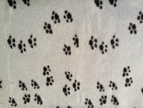 Produktbild Dry Bed Hundedecke, grau mit schwarzen kl. Pfoten (Hund)