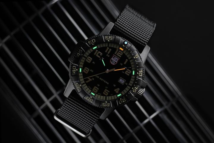 Produktbild Luminox Leatherback Sea Turtle Giant 0320 Series (Swiss Made, Analoguhr, 44 mm)