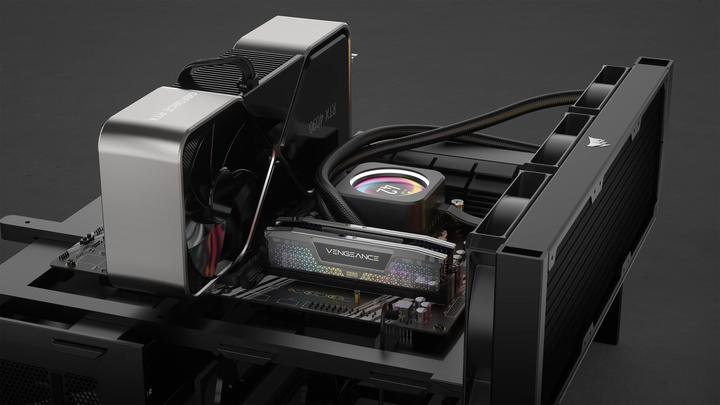 Actual product image Corsair DDR5, 8200MT/s 48GB 2x24GB DIMM, Unbuffered, CLK Driver, 40-52-52-132, OC PMIC, XMP 3.0, VENGEANCE D (2 x 24GB, 8200 MHz, DDR5 RAM, DIMM)