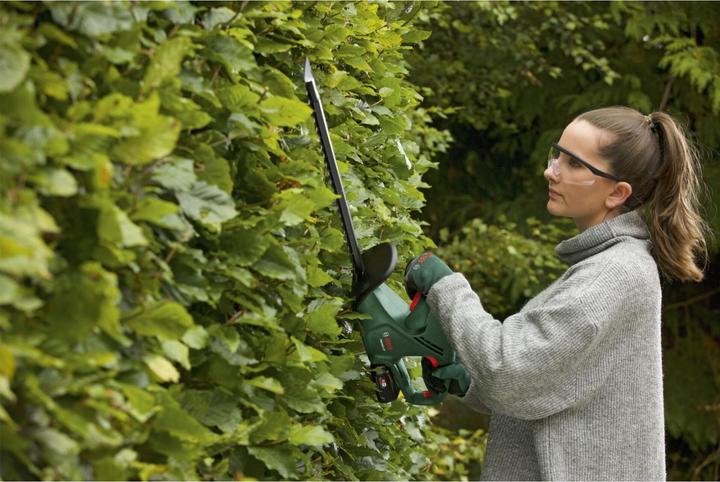 Actual product image Bosch Home & Garden EasyHedgeCut 18-45 (Rechargeable battery operated)