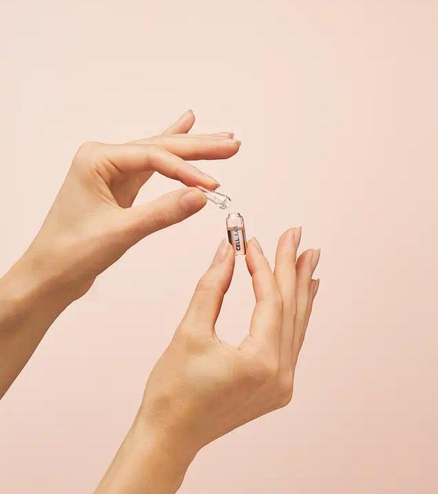 Produktbild NIVEA Cellular Filler Elastizität + Kontur 2-Phasen Ampullen Kur (8.40 ml)