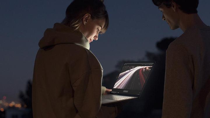 Produktbild Microsoft Surface Laptop, Platinum, 128GB SSD (13.50", Intel Core i5-7200U, 4 GB, 128 GB, CH)