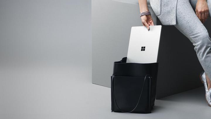 Produktbild Microsoft Surface Laptop (13.50", Intel Core i5-7200U, 8 GB, 256 GB, CH)