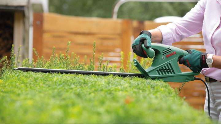 Produktbild Bosch Home & Garden Heckenschere EasyHedgeCut 55 (Elektroheckenschere)