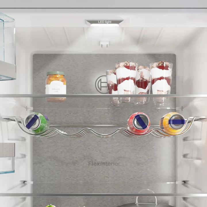 Actual product image Bosch Hausgeräte Series 4 KGV362WEAS, 308 L, SN-T, 4.5 kg/24h, E, Fresh zone compartment, White (308 l)
