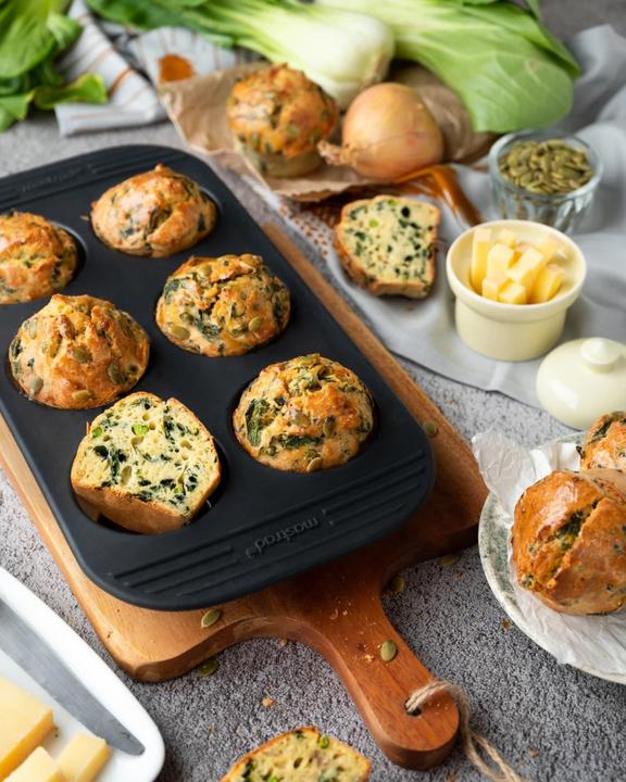 Actual product image Mastrad Muffin baking tin silicone 6 pieces