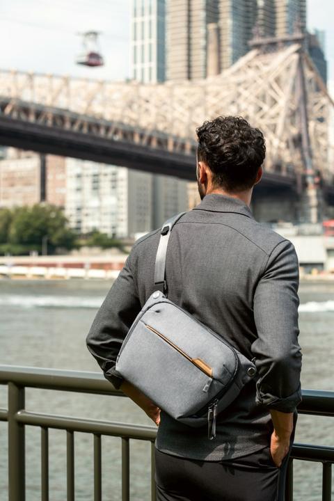 Image du produit Peak Design Everyday Sling v2 (Sac à bandoulière pour appareil photo, 6 l)