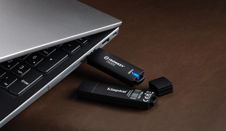 Produktbild Kingston IronKey D500S (512 GB, USB-A)