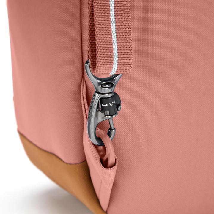 Actual product image Pacsafe Go 15 (15 l)