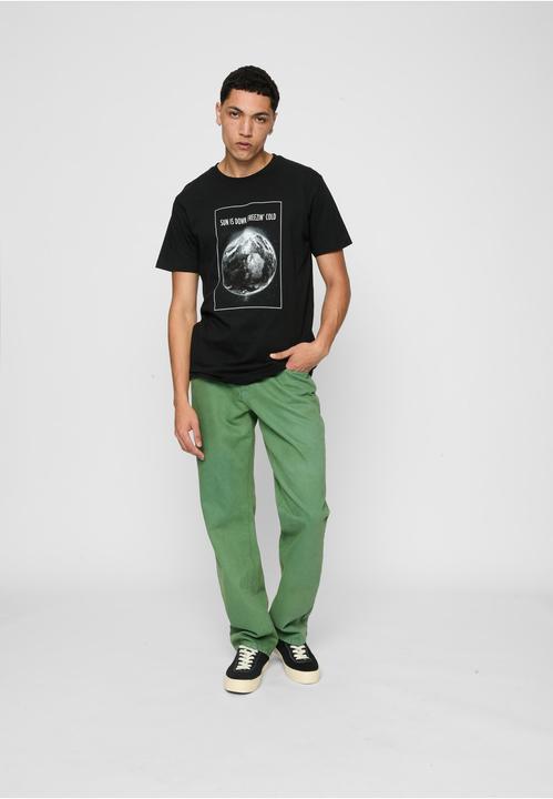Actual product image Mister Tee Freezing Cold Tee - 18887 (XXL)