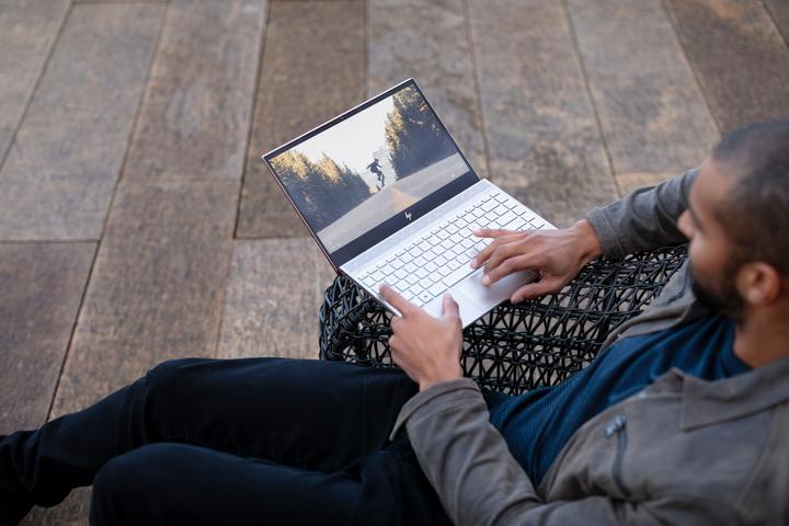 Actual product image HP Envy 13-ah0005ng (13.30", Intel Core i7-8550U, 256 GB, DE)