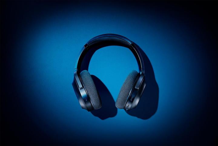 Actual product image Razer Barracuda (Wireless)