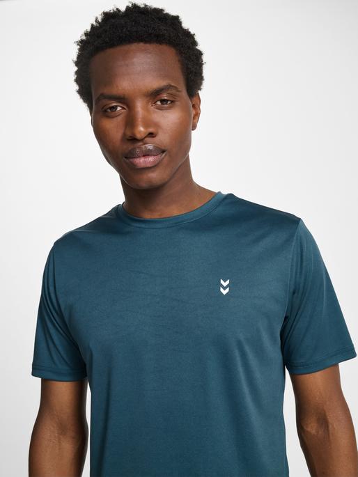 Actual product image hummel hmlPULSE TRAINING T-SHIRT S/S (XL)