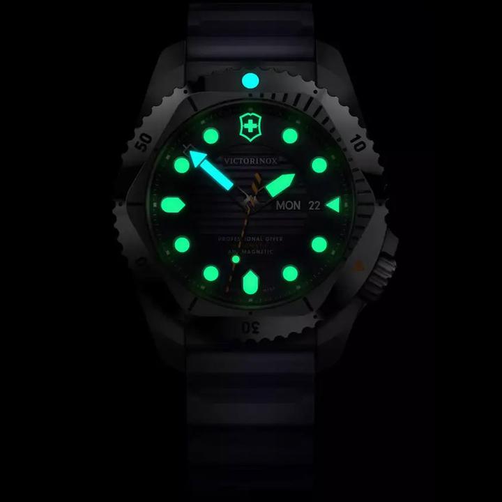 Produktbild Victorinox Dive Pro Automatic (Taucheruhr, 43 mm)