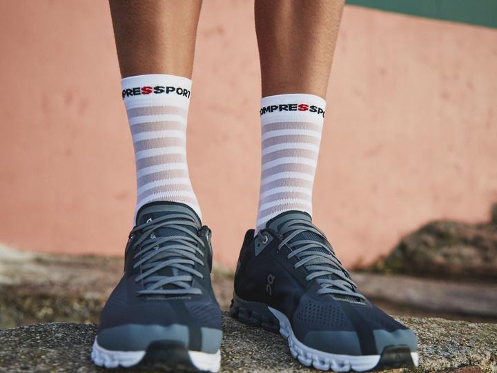 Actual product image Compressport Pro Racing Socks v4.0 Ultralight Run High (39 - 41)