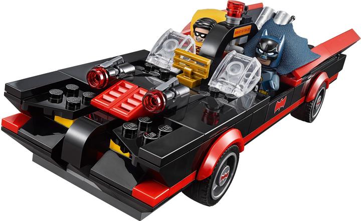 Actual product image LEGO DC Comics Super Heroes Batcave (76052, LEGO DC)