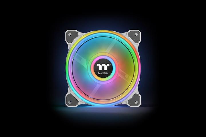 Actual product image Thermaltake Riing Quad 14 RGB White Edition (140 mm, 3 x)
