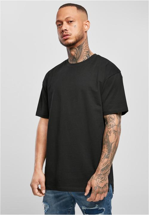 Actual product image Urban Classics Triangle Tee - 16738 (5XL)