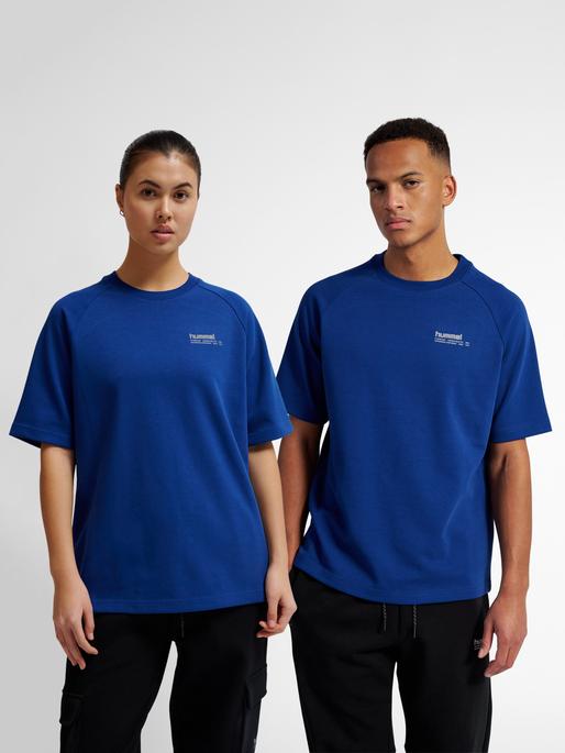 Actual product image hummel hml TECH LOOSE T-SHIRT (M)