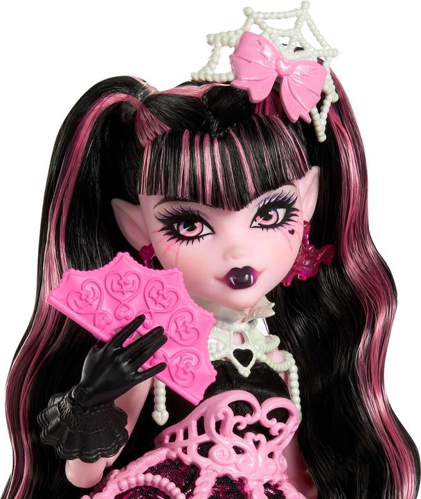 Actual product image Monster High Birthday Draculaura