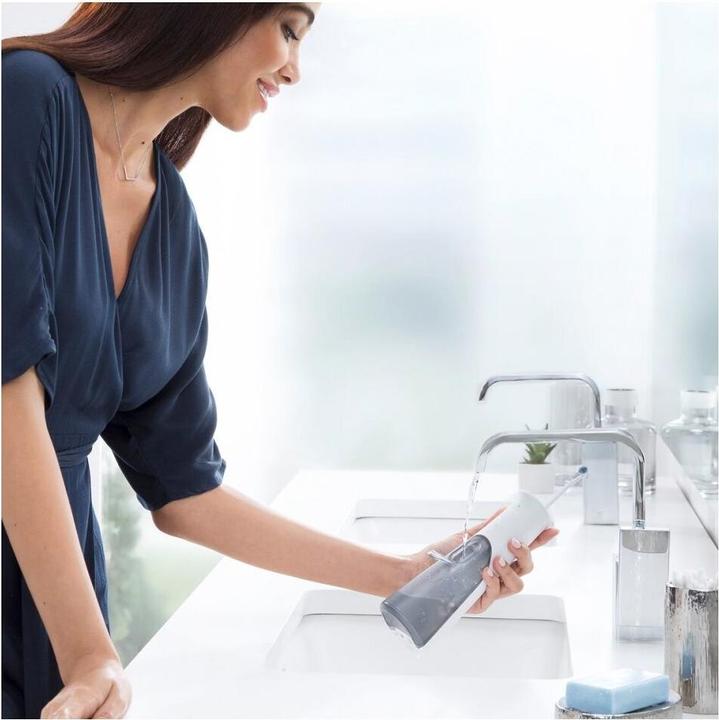 Produktbild Oral-B Aquacare 6 Pro Expert