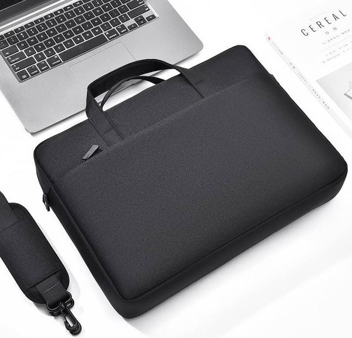 Produktbild Okade MacBook / Laptop-Tasche, 14.1 Zoll, B008, Schwarz (14.10")