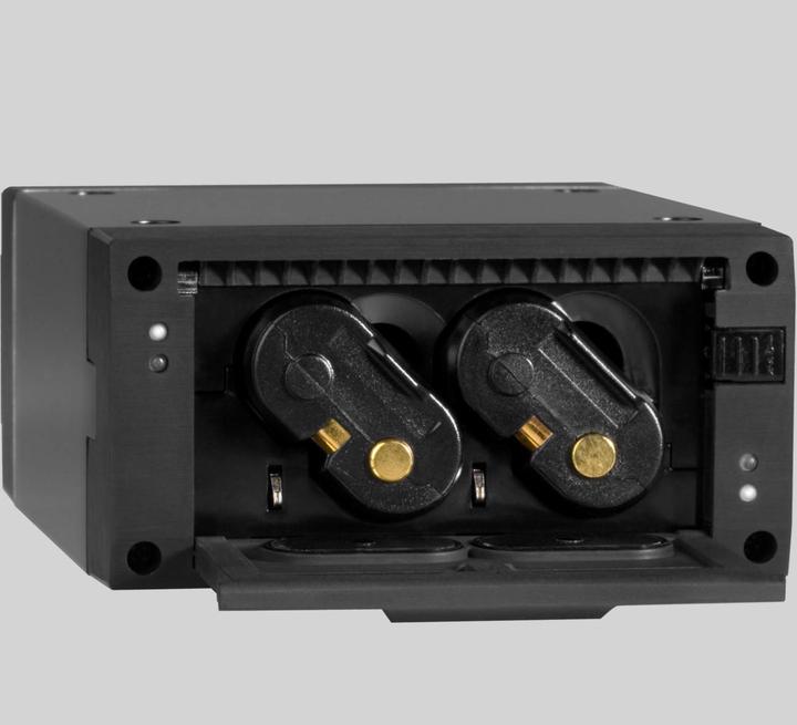 Image du produit Shure SBC210-E - podwójna ładowarka do akumulatorków SB900 z zasilaczem PS50E