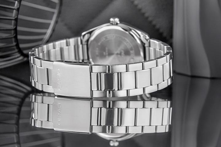 Produktbild Casio MTP-1302PD-9AVEF (Analoguhr, 38 mm)