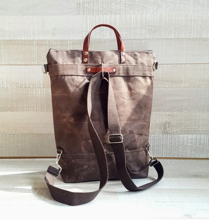 Image du produit Only-Bags.Store Sac à dos en toile cirée - Marron café, sac à dos convertible, sac à couches, A3, sacs à dos