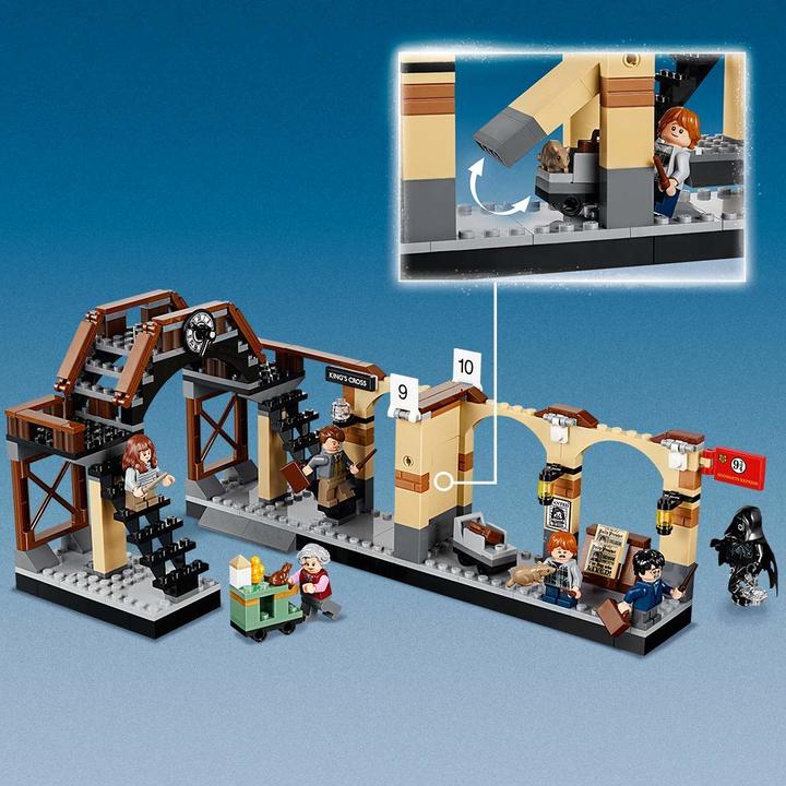 Actual product image LEGO Harry Potter Hogwarts Express (75955, LEGO Harry Potter, LEGO Rare Sets)