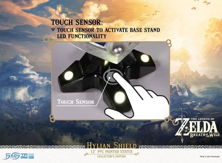 Produktbild First 4 Figures Zelda Breath of the Wild Hylian Shield - Collector Edition
