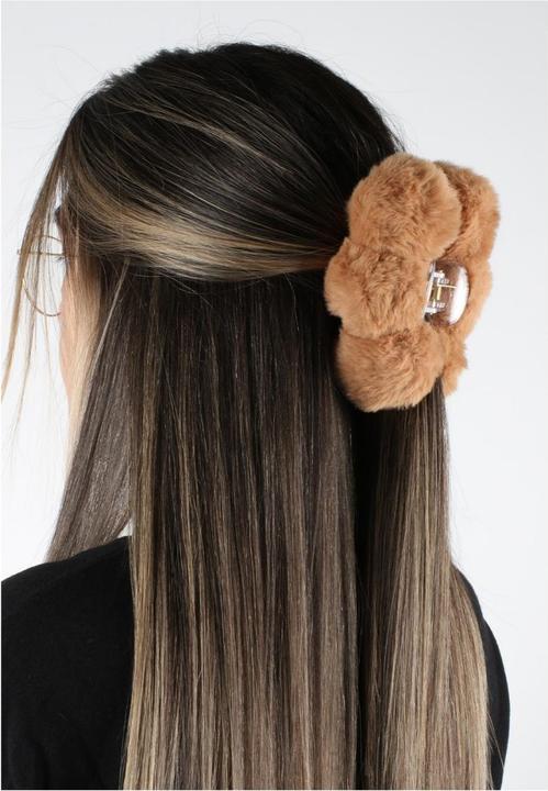 Immagine prodotto Trisa Capelli - Fermaglio per capelli in finta pelliccia con pompon marrone (1 pz.)