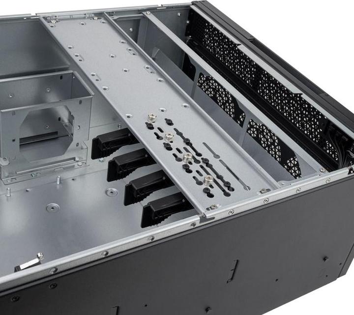 Produktbild Silverstone RM52 (Mini-ITX, ATX, mATX, SSI EEB, SSI CEB, E-ATX)