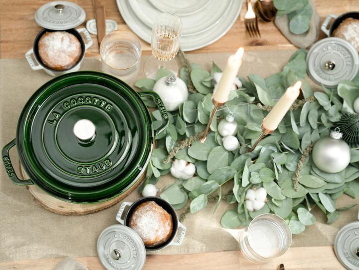 Produktbild Staub Cocotte (24 cm, Bräter + Schmortopf, Gusseisen)