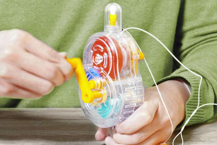 Immagine prodotto 4M DAM Kidzla GREEN SCIENCE/Ingegneria solare ibrida: ECO-TECH BULB, istruzioni dettagliate per l'uso.