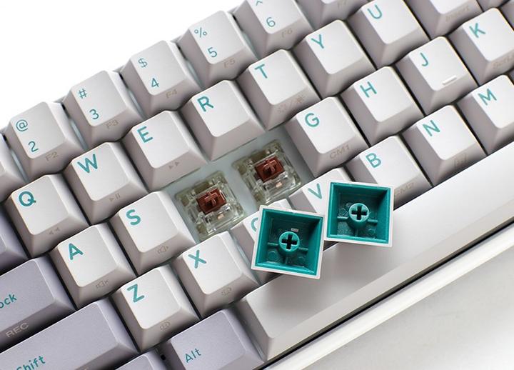 Actual product image Ducky One 3 Mist Grey SF Gaming Keyboard, RGB LED - MX-Blue (US) (US, Cable)
