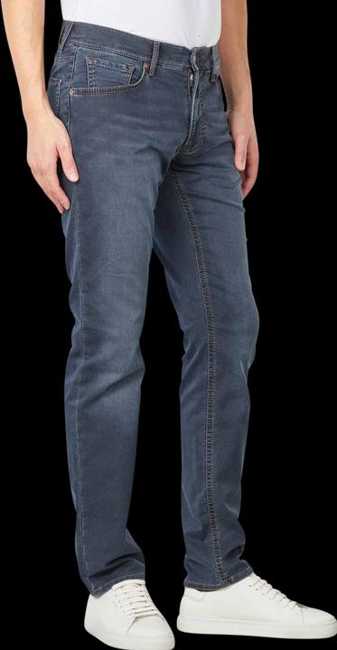 Actual product image BRAX 10017880 (W42/L32)