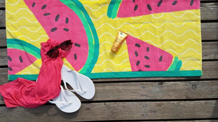 Actual product image KAS Watermelon (100 x 180 cm)