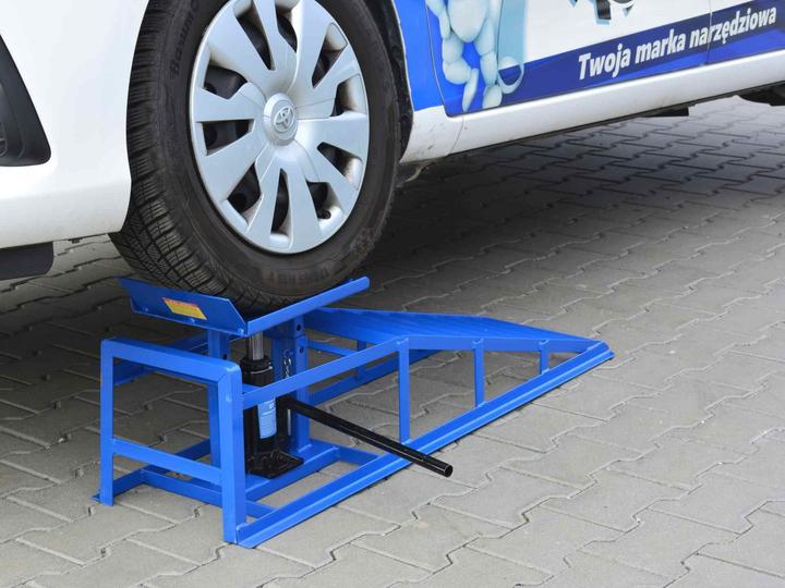 Produktbild GEKO Auffahrrampe mit Hebebühne 2t, 1 St.