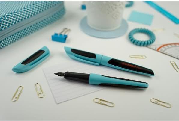Produktbild STABILO Flow SPORTY Füller (Hellblau, Schwarz, 1 x)