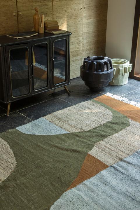 Actual product image Dutchbone Denza (100 x 37 x 80 cm)