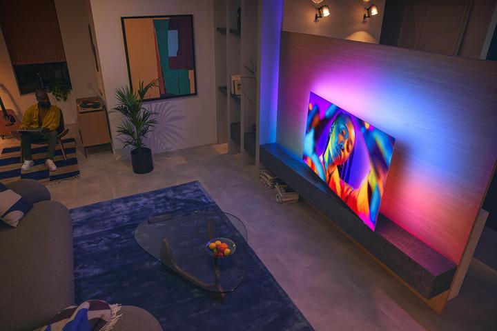 Actual product image Philips Ambilight 48OLED848/12 OLED 4K TV (47.64", OLED, 4K)