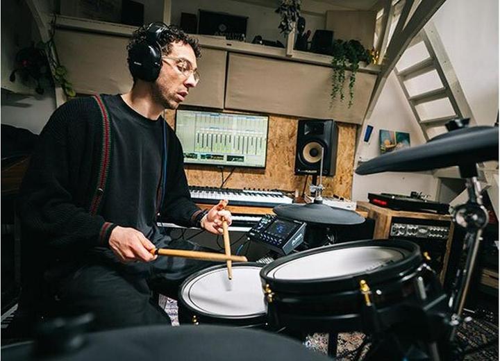 Actual product image Alesis Strata Club (E-drum)