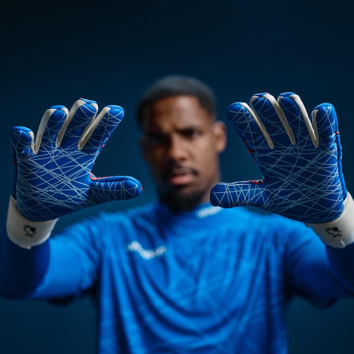 Actual product image Uhlsport goalkeeper gloves prediction ultragrip hn maignan (7)