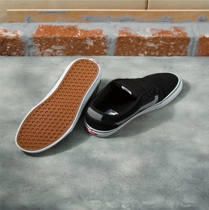 Actual product image Vans Chukka Low Sidestripe (38)